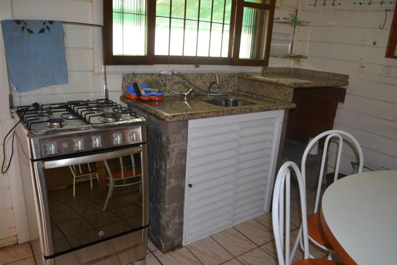 0006.06 -Maranduba - Chale -2 Dorm - 8 Pess - 3 Quadras Do Mar - Piscina Coletiva - Wifi Churrasqueira,Ar Condicionado อูบาตูบา ภายนอก รูปภาพ