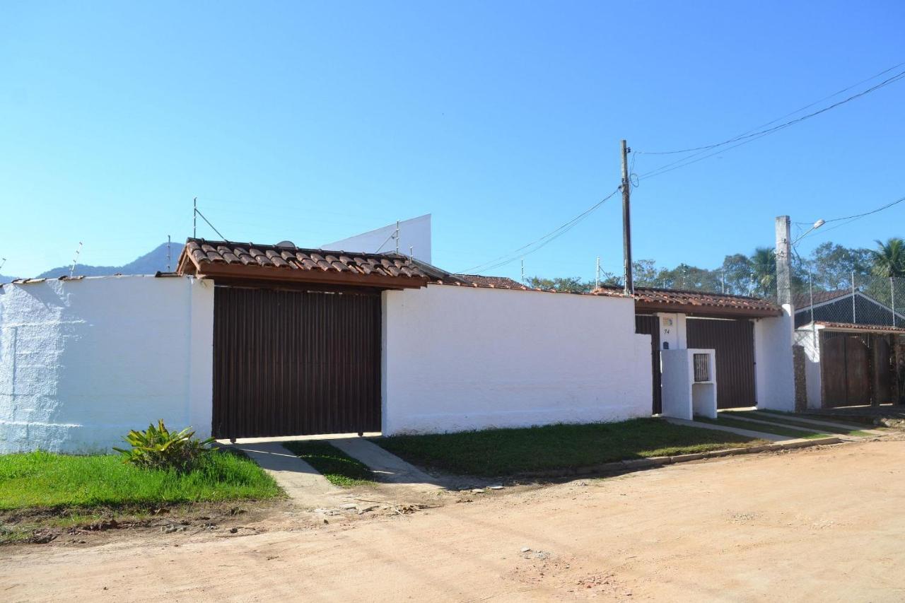 0006.06 -Maranduba - Chale -2 Dorm - 8 Pess - 3 Quadras Do Mar - Piscina Coletiva - Wifi Churrasqueira,Ar Condicionado อูบาตูบา ภายนอก รูปภาพ