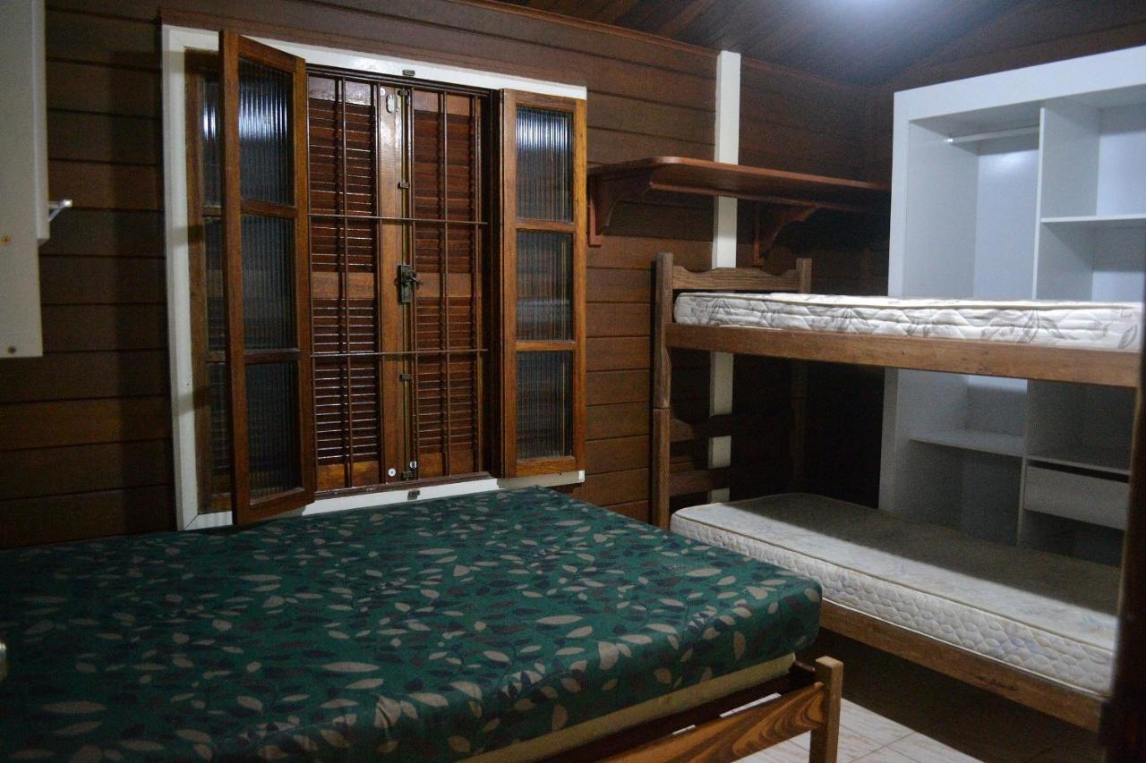 0006.06 -Maranduba - Chale -2 Dorm - 8 Pess - 3 Quadras Do Mar - Piscina Coletiva - Wifi Churrasqueira,Ar Condicionado อูบาตูบา ภายนอก รูปภาพ